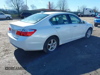 2014 Honda Accord EX-L with VIN 1HGCR6F54EA004550, listed as a IAAI auction lot 41843292 with Not Provided miles and . Bid and sale history available at DreamBid. Image 4.