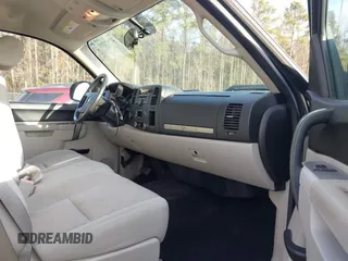 2011 Chevrolet Silverado 1500 LT with VIN 1GCRKSE31BZ279036, listed as a IAAI auction lot 41597291 with 293,576 mi miles and . Bid and sale history available at DreamBid. Image 5.