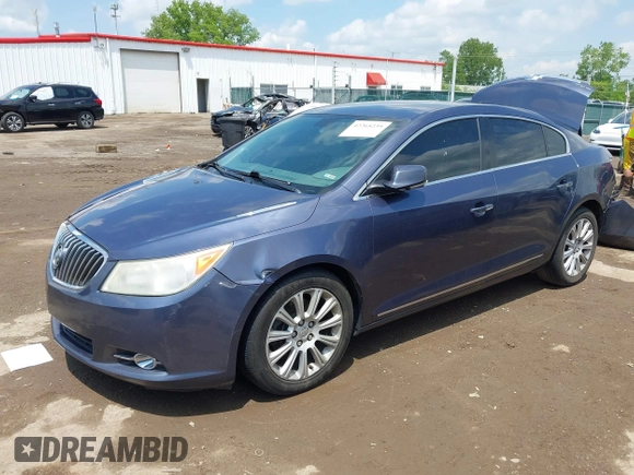 2013 Buick LaCrosse Leather z VIN 1G4GC5E36DF188477, wystawiony jako IAAI lot #42265239 z przebiegiem 186 454 mil mil oraz . Historia ofert i sprzedaży dostępna na DreamBid. Obrazek 18.