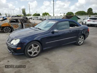 2005 Mercedes-Benz CLK 500 z VIN WDBTK75G65T040674, wystawiony jako Copart lot #59931775 z przebiegiem 672 mil mil oraz Czysty tytuł • Clean title. Historia ofert i sprzedaży dostępna na DreamBid. Obrazek 1.