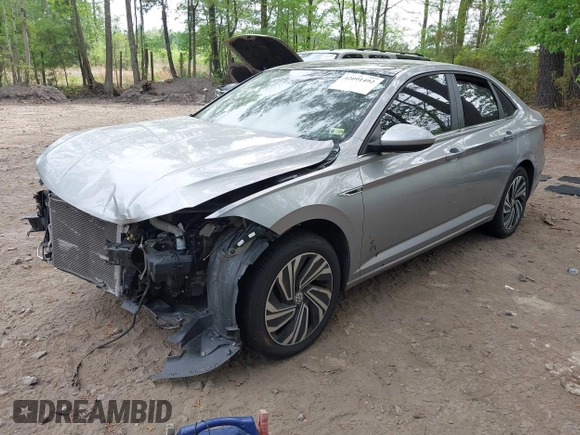 2020 Volkswagen Jetta SEL z VIN 3VWE57BU9LM082552, wystawiony jako IAAI lot #42091492 z przebiegiem 60 775 mil mil oraz . Historia ofert i sprzedaży dostępna na DreamBid. Obrazek 2.