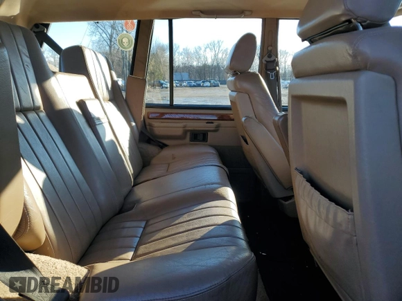 1994 Land Rover Range Rover with VIN SALHV1245RA640425, listed as a Copart auction lot 84764404 with 173,181 mi miles and Salvage Title. Bid and sale history available at DreamBid. Image 11.