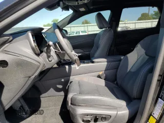 2023 Lexus RX with VIN 2T2BAMCA0PC019032, listed as a Copart auction lot 60090154 with 20,225 mi miles and Salvage Title. Bid and sale history available at carsss.com. Image 7.