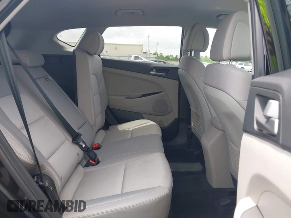 2018 Hyundai Tucson SEL with VIN KM8J3CA47JU696408, listed as a IAAI auction lot 42097978 with 57,607 mi miles and . Bid and sale history available at DreamBid. Image 8.