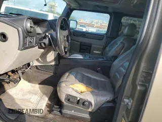 2006 Hummer H2 z VIN 5GRGN22U46H107234, wystawiony jako Copart lot #54389475 z przebiegiem Nie podano mil oraz Czysty tytuł • Clean title. Historia ofert i sprzedaży dostępna na DreamBid. Obrazek 7.