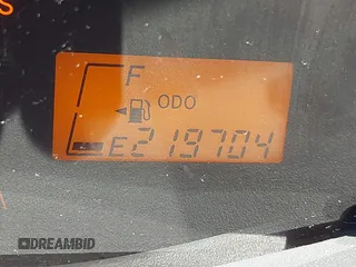 2009 Toyota Yaris with VIN JTDJT903495263456, listed as a IAAI auction lot 42135019 with 219,704 mi miles. Bid and sale history available at carsss.com. Image 7.