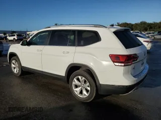 2019 Volkswagen Atlas SE with VIN 1V2DP2CA9KC595931, listed as a Copart auction lot 84701994 with 77,000 mi miles and Salvage title. Bid and sale history available at DreamBid. Image 2.