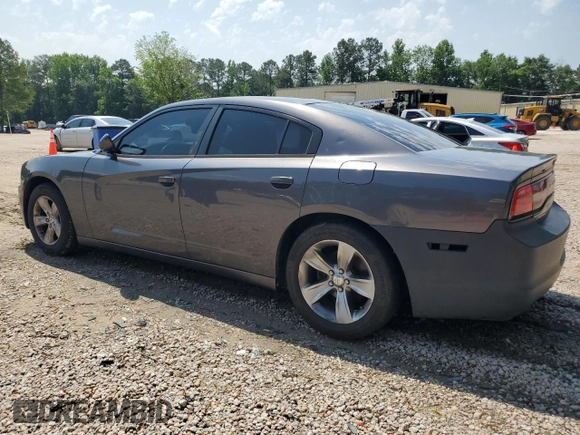 2013 Dodge Charger SE z VIN 2C3CDXBG4DH664652, wystawiony jako Copart lot #57317865 z przebiegiem 160 497 mil mil oraz Tytuł czysty. Historia ofert i sprzedaży dostępna na DreamBid. Obrazek 2.
