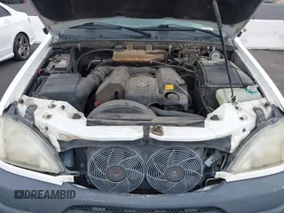 1998 Mercedes-Benz M-Class with VIN 4JGAB54E8WA033005, listed as a IAAI auction lot 41749012 with 194,731 mi miles. Bid and sale history available at carsss.com. Image 10.