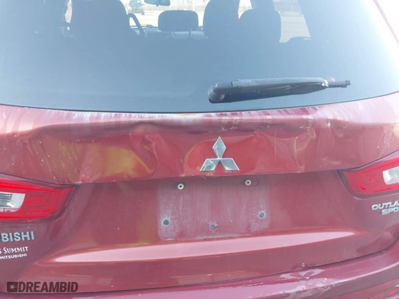 2011 Mitsubishi Outlander Sport ES with VIN JA4AP3AU8BZ009024, listed as a IAAI auction lot 41486821 with 221,044 mi miles. Bid and sale history available at carsss.com. Image 6.