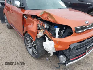 2018 Kia Soul ! with VIN KNDJX3AA6J7571851, listed as a IAAI auction lot 41573832 with 39,114 mi miles. Bid and sale history available at carsss.com. Image 6.