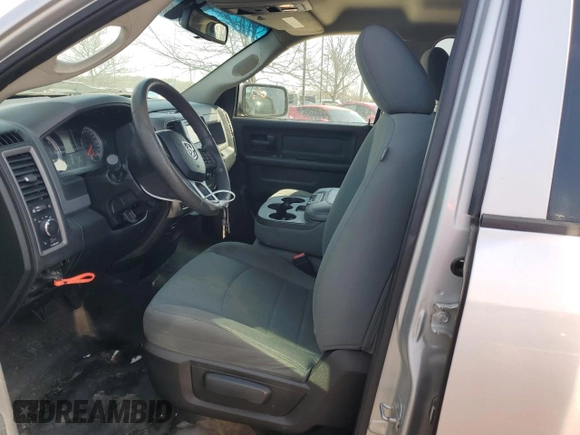 2016 Ram 1500 Express z VIN 1C6RR7FG5GS153876, wystawiony jako Copart lot #50232525 z przebiegiem 211 257 mil mil oraz Szkoda całkowita • Salvage title. Historia ofert i sprzedaży dostępna na DreamBid. Obrazek 7.