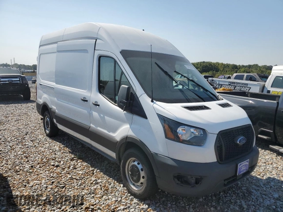 2021 Ford Transit Cargo with VIN 1FTBR1X84MKA38597, listed as a Copart auction lot 71813334 with 141,505 mi miles and Clean Title. Bid and sale history available at DreamBid. Image 4.