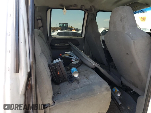 2003 Ford Super Duty F-250 XL with VIN 1FTNW21P03EC77086, listed as a Copart auction lot 56126444 with 0 mi miles and Non Repairable. Bid and sale history available at carsss.com. Image 10.