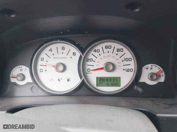 2006 Ford Escape XLT with VIN 1FMYU93126KA06942, listed as a IAAI auction lot 41851023 with 151,695 mi miles. Bid and sale history available at carsss.com. Image 7.