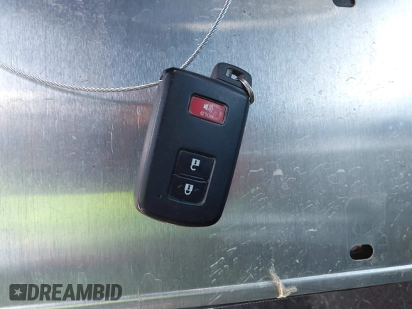 2021 Toyota Tacoma SR с VIN 3TMCZ5AN7MM399387, выставлен на аукционе IAAI как лот 42063038 с пробегом 77 894 миль миль и . История ставок и продаж доступна на DreamBid. Изображение 11.
