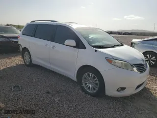 2014 Toyota Sienna XLE with VIN 5TDYK3DC7ES457962, listed as a Copart auction lot 47872455 with 155,994 mi miles and Salvage Title. Bid and sale history available at carsss.com. Image 4.