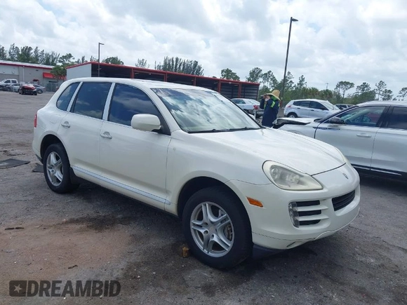 2010 Porsche Cayenne z VIN WP1AA2AP6ALA07199, wystawiony jako IAAI lot #41975088 z przebiegiem 150 152 mil mil oraz . Historia ofert i sprzedaży dostępna na DreamBid. Obrazek 1.