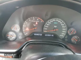 1998 Chevrolet Corvette with VIN 1G1YY22G2W5129055, listed as a Copart auction lot 69532274 with 121,529 mi miles and Salvage Title. Bid and sale history available at carsss.com. Image 9.