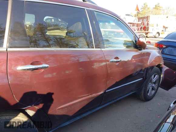 2013 Acura MDX with VIN 2HNYD2H29DH506219, listed as a IAAI auction lot 41325146 with 200,245 mi miles. Bid and sale history available at carsss.com. Image 13.