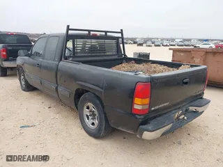 1999 Chevrolet Silverado 1500 LS with VIN 2GCEC19V4X1151214, listed as a IAAI auction lot 41324719 with 307,346 mi miles. Bid and sale history available at carsss.com. Image 3.