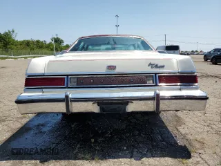 1977 Mercury Grand Marquis z VIN 7Z60A610691, wystawiony jako Copart lot #64587354 z przebiegiem 20 203 mil mil oraz Tytuł czysty. Historia ofert i sprzedaży dostępna na DreamBid. Obrazek 6.