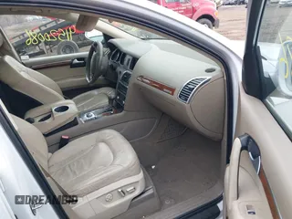 2013 Audi Q7 3.0T Premium Plus with VIN WA1LGAFE1DD004407, listed as a IAAI auction lot 41520086 with 196,557 mi miles. Bid and sale history available at carsss.com. Image 5.