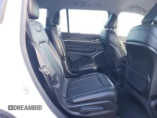 2022 Jeep Grand Cherokee Limited z VIN 1C4RJJBG7N8630529, wystawiony jako Copart lot #51132635 z przebiegiem 34 301 mil mil oraz Szkoda całkowita • Salvage title. Historia ofert i sprzedaży dostępna na DreamBid. Obrazek 10.