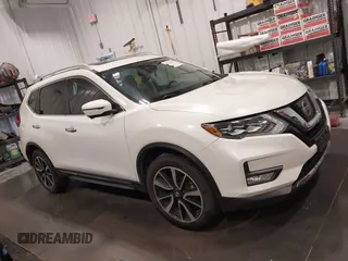 2017 Nissan Rogue SL z VIN JN8AT2MV8HW256848, wystawiony jako IAAI lot #42271691 z przebiegiem 103 597 mil mil oraz . Historia ofert i sprzedaży dostępna na DreamBid. Obrazek 13.