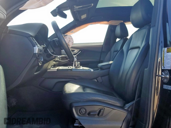 2018 Audi Q7 Premium Plus z VIN WA1LHAF7XJD017439, wystawiony jako Copart lot #58097495 z przebiegiem 59 712 mil mil oraz Szkoda całkowita • Salvage title. Historia ofert i sprzedaży dostępna na DreamBid. Obrazek 7.