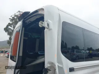 2023 Ford Transit Passenger XL с VIN 1FDAX2C80PKA74557, выставлен на аукционе IAAI как лот 41864316 с пробегом 50 640 миль миль и . История ставок и продаж доступна на DreamBid. Изображение 18.