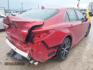 2020 Toyota Camry SE with VIN 4T1G11AK5LU400887, listed as a IAAI auction lot 41723723 with 93,443 mi miles. Bid and sale history available at carsss.com. Image 4.