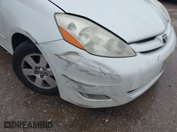 2010 Toyota Sienna XLE with VIN 5TDYK4CCXAS315235, listed as a IAAI auction lot 41451211 with 190,189 mi miles and . Bid and sale history available at carsss.com. Image 6.