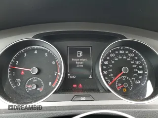 2015 Volkswagen Golf TSI S z VIN 3VW217AU3FM095723, wystawiony jako Copart lot #52526865 z przebiegiem 71 342 mil mil oraz Szkoda całkowita • Salvage title. Historia ofert i sprzedaży dostępna na DreamBid. Obrazek 9.