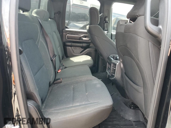 2022 Ram 1500 Big Horn z VIN 1C6SRFBT2NN137192, wystawiony jako Copart lot #56176235 z przebiegiem 78 236 mil mil oraz Szkoda całkowita • Salvage title. Historia ofert i sprzedaży dostępna na DreamBid. Obrazek 10.