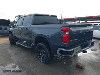 2019 Chevrolet Silverado 1500 LT with VIN 1GCPWCED3KZ146322, listed as a IAAI auction lot 41434070 with 135,233 mi miles. Bid and sale history available at carsss.com. Image 3.