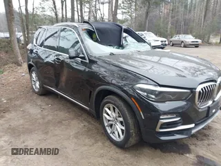 2021 BMW X5 xDrive40i z VIN 5UXCR6C0XM9F35177, wystawiony jako IAAI lot #41792661 z przebiegiem 87 547 mil mil oraz . Historia ofert i sprzedaży dostępna na DreamBid. Obrazek 1.
