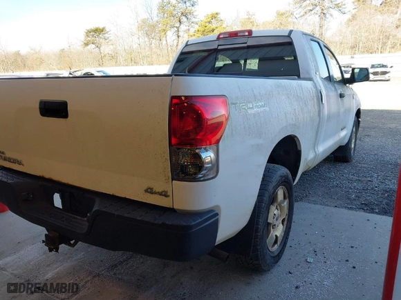 2007 Toyota Tundra SR5 with VIN 5TBBT54177S457632, listed as a IAAI auction lot 41632011 with 180,325 mi miles. Bid and sale history available at carsss.com. Image 4.