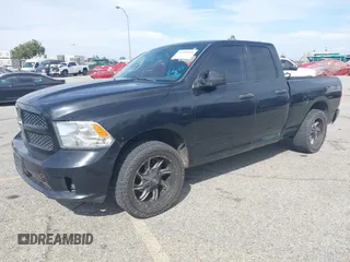 2016 Ram 1500 Express z VIN 1C6RR6FG5GS333031, wystawiony jako IAAI lot #42195110 z przebiegiem 144 921 mil mil oraz . Historia ofert i sprzedaży dostępna na DreamBid. Obrazek 2.