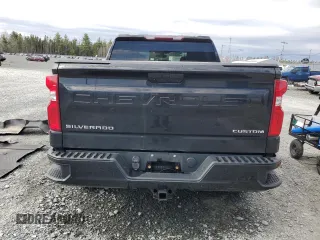 2020 Chevrolet Silverado 1500 with VIN 1GCPYBEK1LZ235441, listed as a Copart auction lot 54127055 with 137,809 mi miles and Salvage Title. Bid and sale history available at DreamBid. Image 6.
