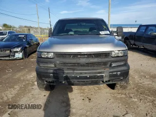 2002 Chevrolet Silverado 1500HD LT with VIN 1GCGK13U22F226215, listed as a Copart auction lot 67556633 with 237,272 mi miles and Salvage Title. Bid and sale history available at DreamBid. Image 5.