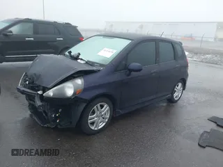 2008 Honda Fit Sport z VIN JHMGD38608S036542, wystawiony jako IAAI lot #41214139 z przebiegiem 135 893 mil mil oraz . Historia ofert i sprzedaży dostępna na DreamBid. Obrazek 16.