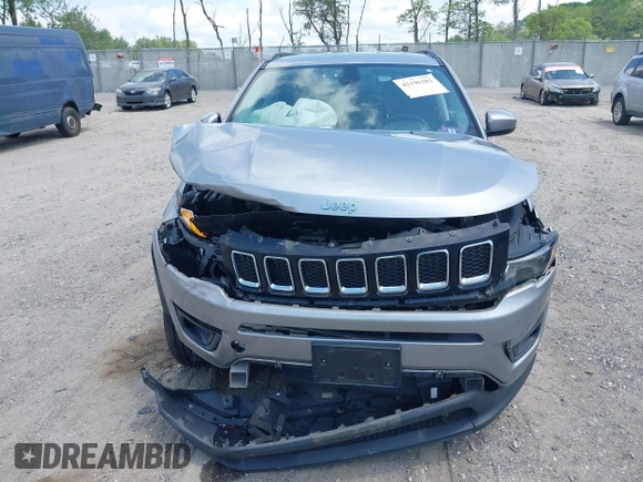 2019 Jeep Compass Latitude z VIN 3C4NJDBB6KT657190, wystawiony jako IAAI lot #42196383 z przebiegiem 55 327 mil mil oraz . Historia ofert i sprzedaży dostępna na DreamBid. Obrazek 13.