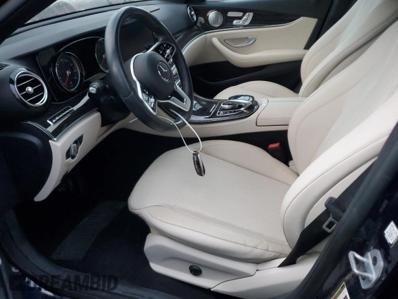 2019 Mercedes-Benz E 450 with VIN WDDZH6JB1KA556677, listed as a Copart auction lot 83327284 with Not Provided miles and Non Repairable. Bid and sale history available at DreamBid. Image 7.