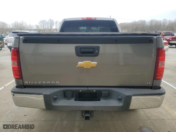2013 Chevrolet Silverado 1500 LT with VIN 1GCRCSE03DZ274653, listed as a Copart auction lot 50017905 with 105,728 mi miles and Salvage Title. Bid and sale history available at carsss.com. Image 6.