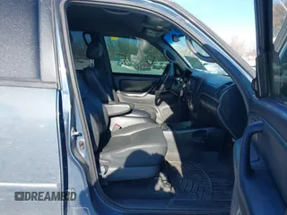 2005 Toyota Tundra SR5 with VIN 5TBDT44185S492924, listed as a IAAI auction lot 41625997 with 223,448 mi miles and . Bid and sale history available at DreamBid. Image 5.