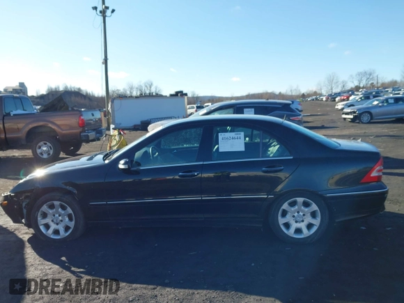 2005 Mercedes-Benz C 240 with VIN WDBRF81J65F649770, listed as a IAAI auction lot 41624644 with 185,722 mi miles and . Bid and sale history available at DreamBid. Image 14.