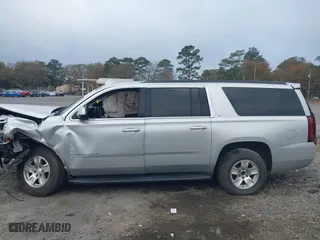 2019 Chevrolet Suburban LT with VIN 1GNSCHKC2KR353108, listed as a IAAI auction lot 41154471 with 78,703 mi miles. Bid and sale history available at carsss.com. Image 14.