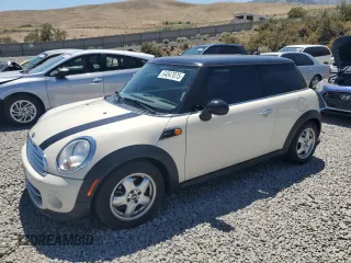 2012 MINI Hardtop с VIN WMWSU3C50CT255009, выставлен на аукционе Copart как лот 64847075 с пробегом 114 101 миль миль и Списание • Salvage title. История ставок и продаж доступна на DreamBid. Изображение 1.