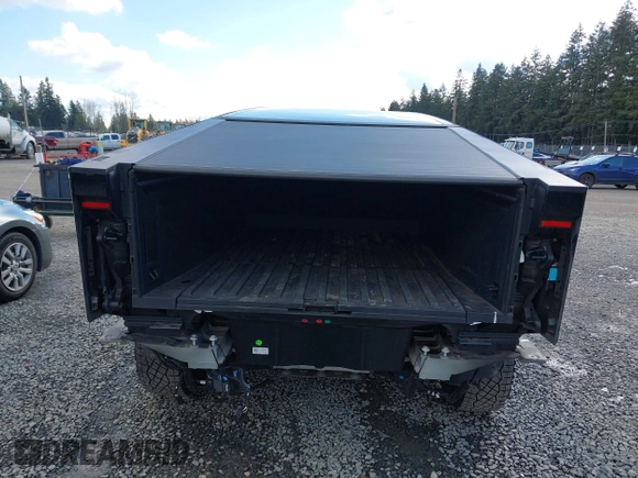 2024 Tesla Cybertruck with VIN 7G2CEHED8RA015749, listed as a IAAI auction lot 41731902 with 13,822 mi miles. Bid and sale history available at carsss.com. Image 17.